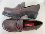 BRAND NEW Esprit Chunky Heel Leather Shoes