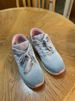 Ladies Zeba tennis shoes