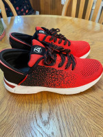 Zeba tennis shoes