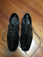 Men's formal wear dress shoes