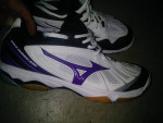 Mizuno Wave Huricane Women's Court Shoes  Size 8.5W