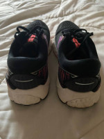GYM SHOES