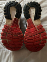 GYM SHOES