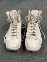 Nike Hyperdunk size 9 Men shoes