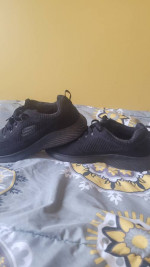 New mens sketchers running shoes