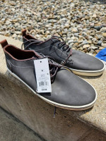 Mens Sz 10 Shoes