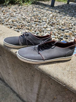 Mens Sz 10 Shoes