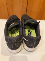 Nike Zoom Pegasus 33 Running Shoes Size 7 Women