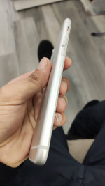 Iphone 6s -Available in 32,64 & 128 gb