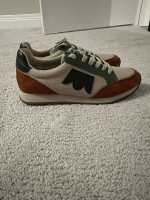 BRAND NEW!! Birdies The Roadrunner Shoes