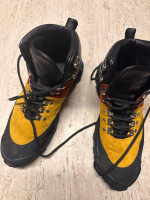 Burberry hiking shoes