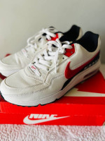 WORN 2x AUTHENTIC NIKE AIRMAX MENS SHOES