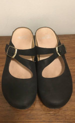 Dansko Mary Jane “Britney” Black Leather Slip On Shoes 7.5 -8 US / 38 EU