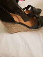 WOMENS SHOES SZ 8 HIGH HEELS