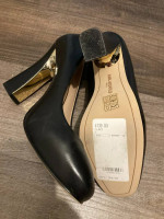 New KARL LAGERFELD PARIS shoes, size 7.5