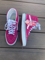 Vans High Top Shoes Men's Size 5 or Women's Size 6.5 Red