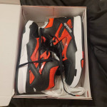 Reebok 9.5 pump shoes