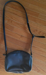 NINE WEST CROSS BODY BAG, BLACK