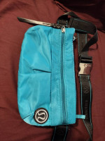 Lululemon Athletica belt bag