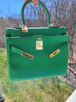 Hermes Kelly 28cm Apple Green Real Togo leather gold hardware bag handbag purse