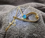 Vintage clasp for bag to hold scarf or gloves