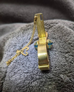 Vintage clasp for bag to hold scarf or gloves