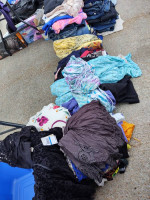 Large bag full of women's clothes $50 takes