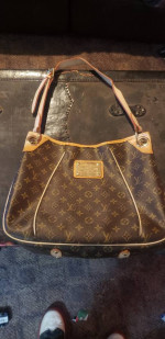 Louis Vuitton Galliera PM Shoulder bag