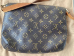 Preowned Louis Vuitton Musette Tango Short Strap Monogram Bag