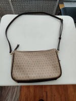 new!Authentic DKNY cross body Logo bag