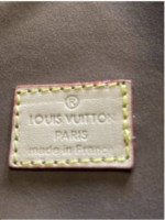 Like New Louis Vuitton Messenger Bag