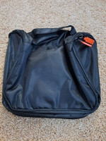 makeup bag/traveling bag