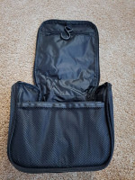 makeup bag/traveling bag