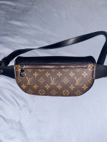 Louis Vuitton LV Fanny Pack Bum Messenger Bag