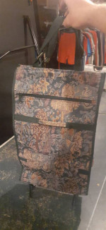 Folding bag on wheels