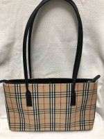 Burberry Bag Replica