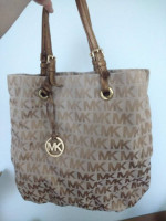 Michael Kors Jet Set Shoulder Bag Tote