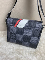Louis Vuitton Messenger Bag