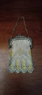1920s Whiting and Davis 2 1/2" x 6 1/2" Chain Handle Beadlite Mesh Bag