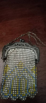 1920s Whiting and Davis 2 1/2" x 6 1/2" Chain Handle Beadlite Mesh Bag