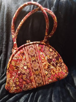 Snap close shoulder bag
