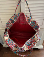 NEW-VERA BRADLEY LARGE TRAVEL BAG w/10 COMPARTMENTS