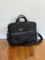Laptop Bag | Slim Brief | TUMI Alpha 2 T-Pass | New
