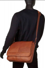 New with tags! Kenneth Cole Reaction "Risky Business" Messenger Bag Leather