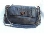 Vintage Chanel leather shoulder bag