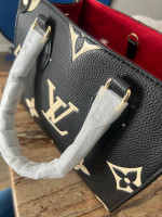 Brand new Louis Vuitton hand bag for women