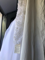 New size 10 women’s wedding  bridal dress with new flower girl dress