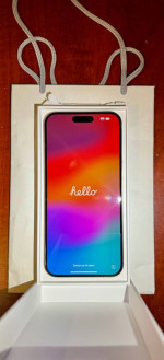 Apple iPhone 15 Pro Max 6.7 UNLOCKED 1TB - Natural Titanium MU6H3LL/A