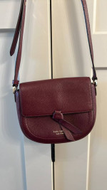 Kate Spade New York Knott Pebbled Leather Medium Saddle Crossbody - Li