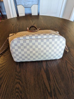 Louis Vuitton Neverfull mm authentic